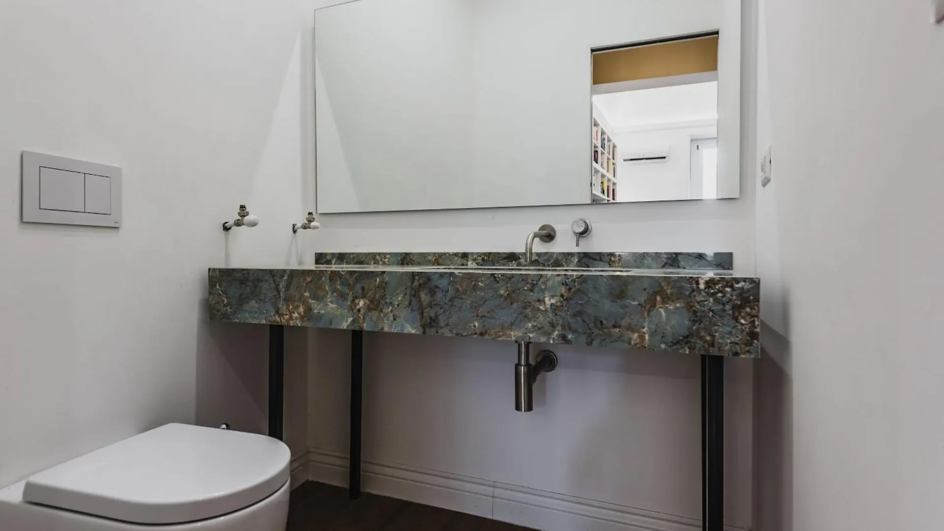 Upscale Urban Apartment By Wonderful Italy Catânia
